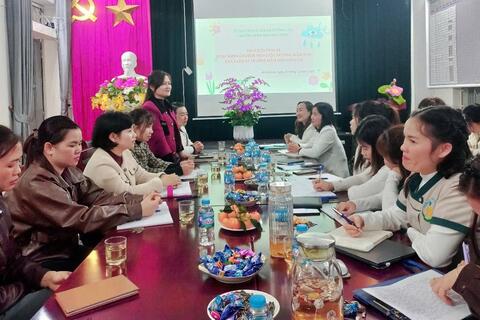 Trường Mầm non Sông Đà, xã Nậm Hàng giao lưu, chia sẻ chuyên môn với trường Mầm non Bản Lang, xã Phong Thổ